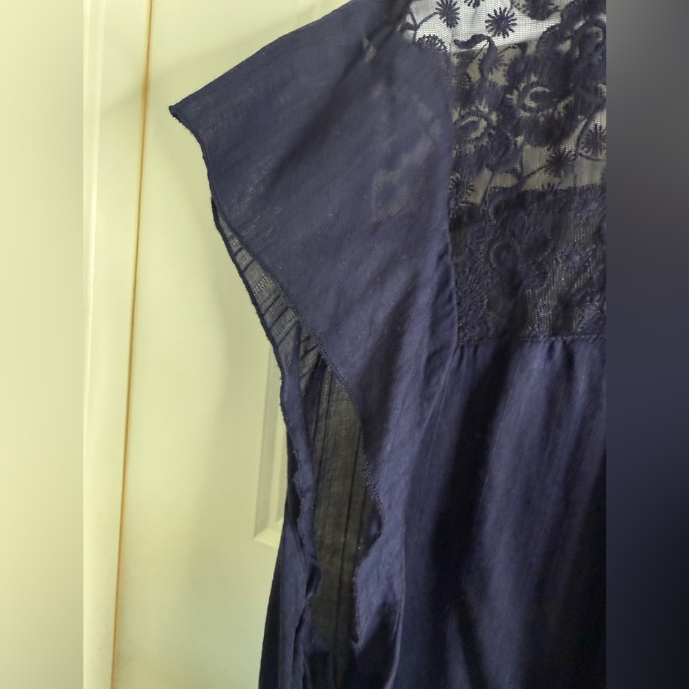 Women’s Eddie Bauer Navy Blouse, 3X - Picture 8 of 13